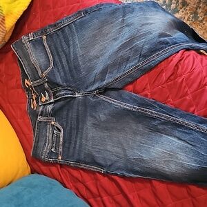 Womens size 12 seven7 Jean capris